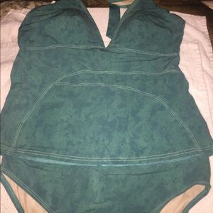 2piece Ladies swimsuit size 14 by Magic Suit